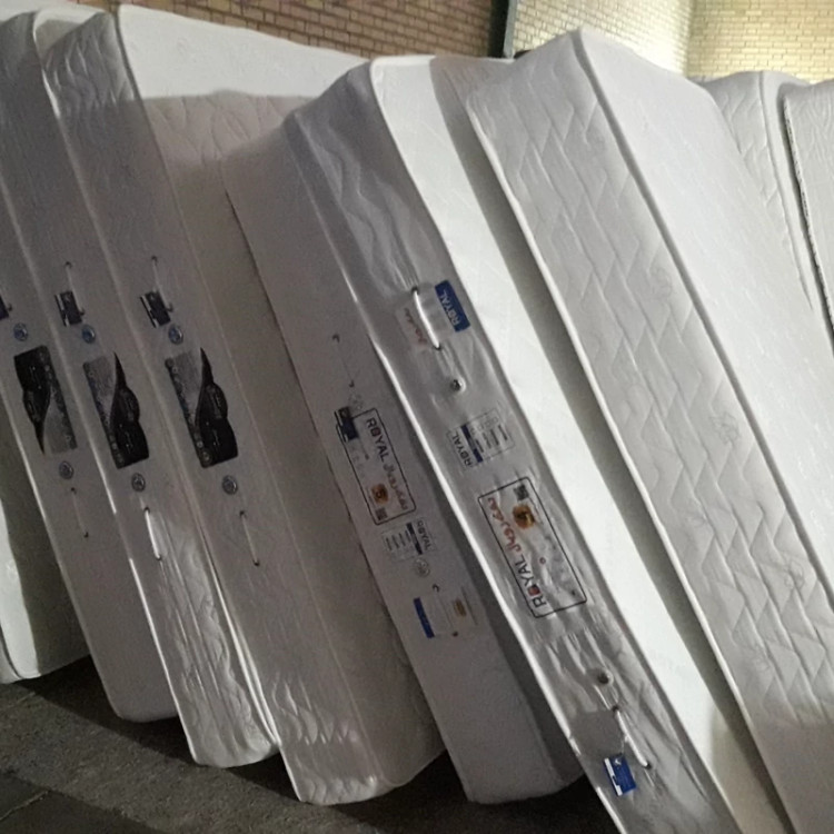 تشک طبی فنری رویال4 ابعاد160 در 2متر